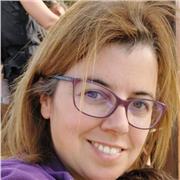 Profesora de apoyo en Economía de todos los niveles, Matemáticas de ESO y Bachillerato, así como Economía de la empresa. Licenciada en Economía y con 15 años de experiencia en el sector Bancario. Actualmente profesora de Economía